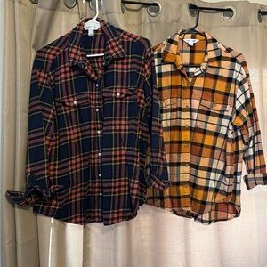 Lot of 2 Boyfriend fit flannels